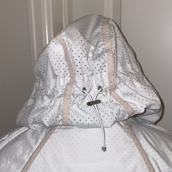 ATHLETA white hooded windbreaker jacket in women’s XXS - Picture 7 of 15